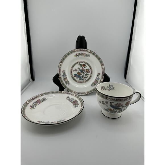 Wedgewood "Kutani Crane" English China Tea Cup/Saucer/Plate Set Mid Century - Picture 2 of 12
